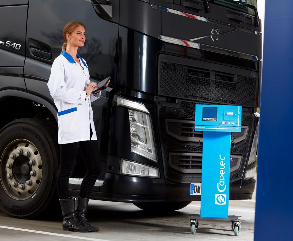 Capelec combined diesel and petrol emission analyser